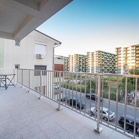 Ono Aparthotel Navodari Bagian luar foto