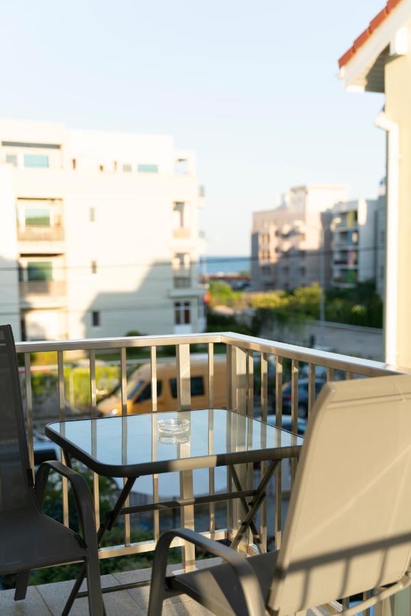 Ono Aparthotel Navodari Bagian luar foto