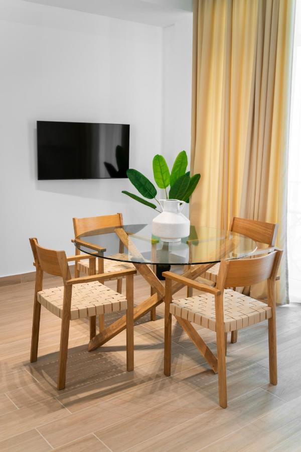 Ono Aparthotel Navodari Bagian luar foto