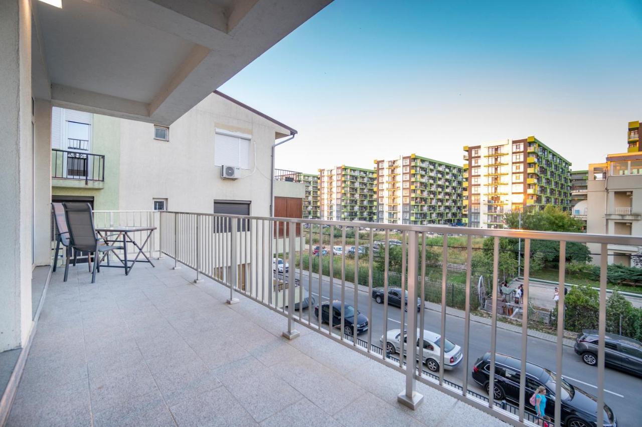 Ono Aparthotel Navodari Bagian luar foto