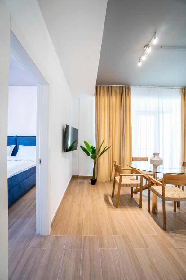 Ono Aparthotel Navodari Bagian luar foto