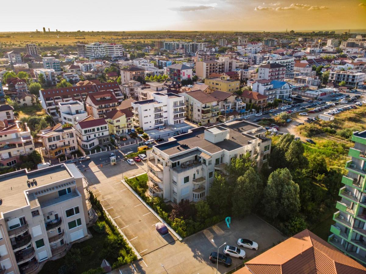 Ono Aparthotel Navodari Bagian luar foto